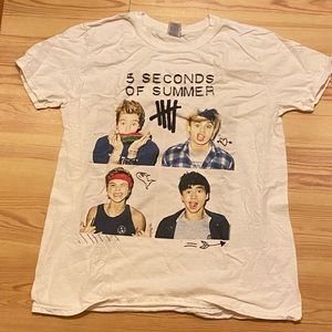 Rare 5sos ROWYSO T-shirt